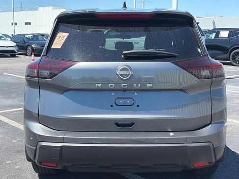 Used 2025 Nissan Rogue S FWD image 3