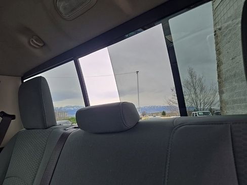 Used 2018 RAM 1500 Classic SLT image 37