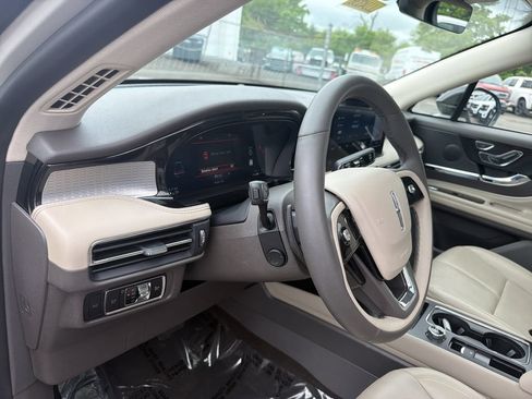 Certified 2023 Lincoln Corsair AWD w/ Equipment Group 101A image 20
