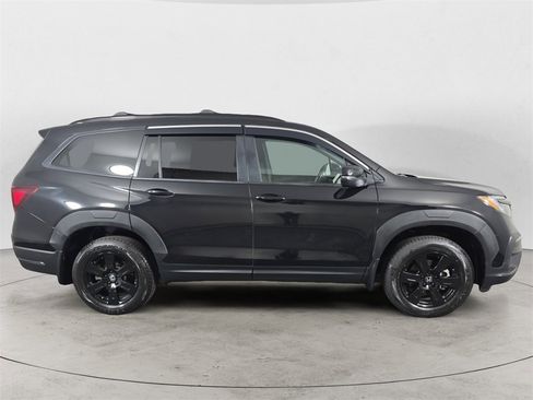 Certified 2022 Honda Pilot TrailSport image 6