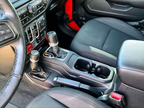 Used 2021 Jeep Gladiator Sport AWD/4WD image 15