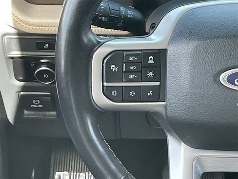 Certified 2023 Ford Expedition Limited image 19