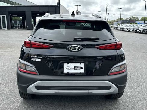 Used 2023 Hyundai Kona SEL image 6
