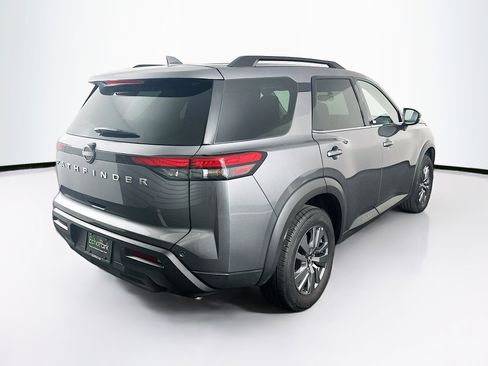 Used 2025 Nissan Pathfinder SV FWD image 9