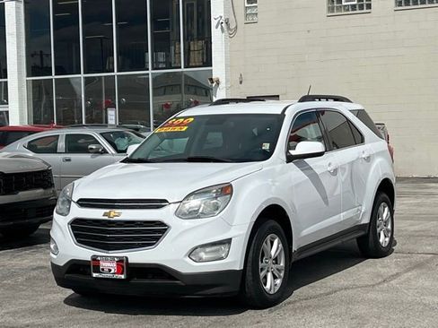 Used 2017 Chevrolet Equinox LT w/ Convenience Package image 5