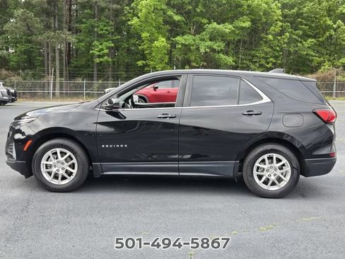 Used 2022 Chevrolet Equinox LT FWD image 2
