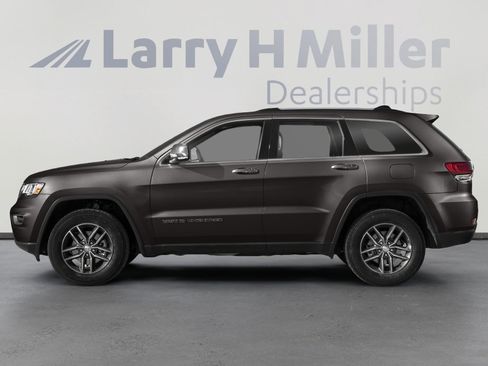 Used 2019 Jeep Grand Cherokee Limited AWD/4WD image 3