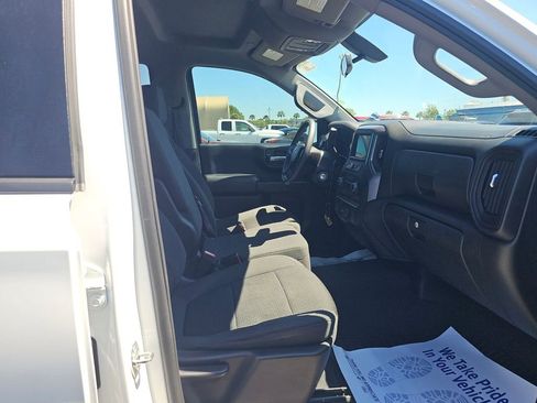Used 2022 Chevrolet Silverado 1500 Custom image 12