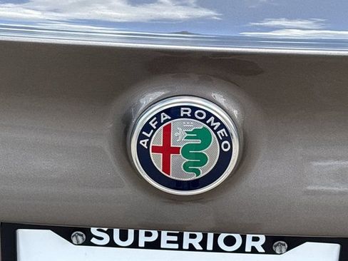 Used 2019 Alfa Romeo Giulia AWD w/ Quick Order Package 22J Sport image 8