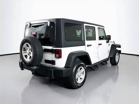 Used 2017 Jeep Wrangler Unlimited Sport w/ Max Tow Package AWD/4WD image 12