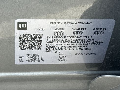 Used 2024 Buick Encore GX Avenir w/ Avenir Convenience Package FWD image 43