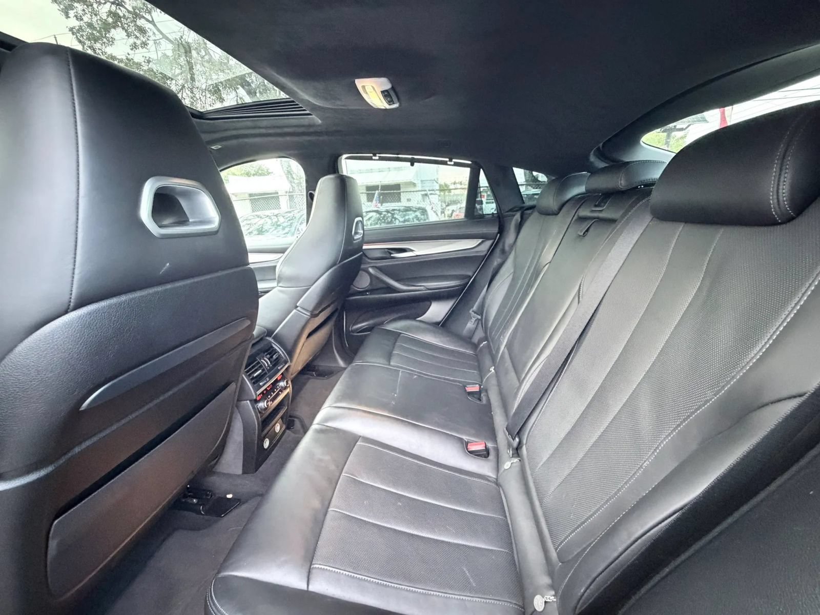 Used 2016 BMW X6 M AWD/4WD image 31