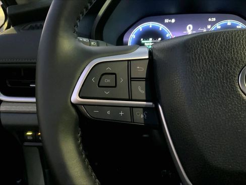 Used 2025 Toyota Grand Highlander Limited image 24