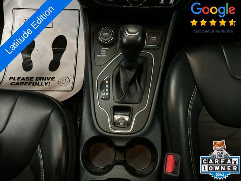 Used 2022 Jeep Cherokee Latitude AWD/4WD image 28