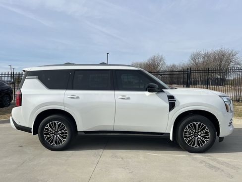 New 2026 Nissan Armada Platinum image 3