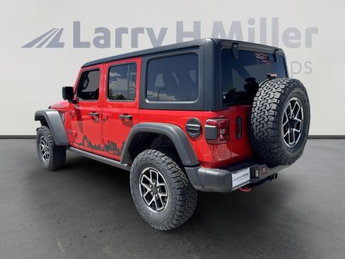 New 2025 Jeep Wrangler Unlimited Rubicon w/ Steel Bumper Group image 6