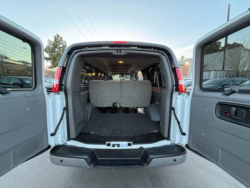 Used 2023 Chevrolet Express 3500 LT w/ LT Preferred Equipment Group image 25