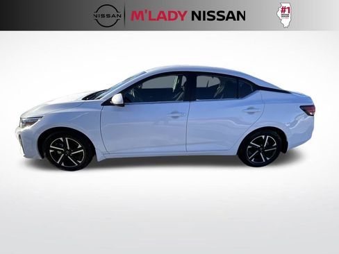 Used 2025 Nissan Sentra SV w/ All-Weather Package image 7