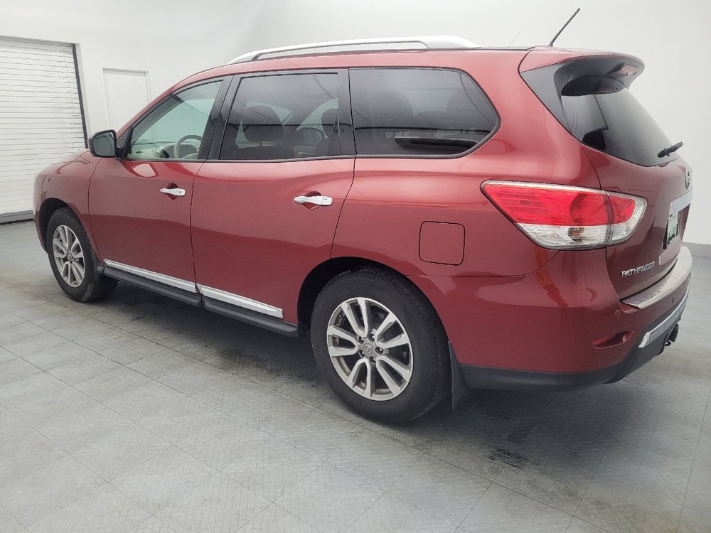 Used 2015 Nissan Pathfinder SL w/ SL Premium Package FWD image 3