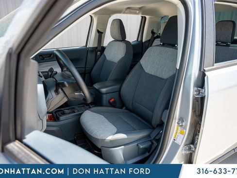 Used 2022 Ford Maverick XLT FWD image 4