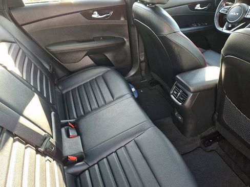 Used 2022 Kia Forte GT image 17