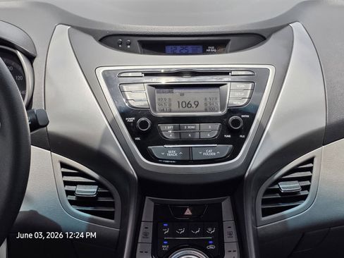 Used 2013 Hyundai Elantra GLS w/ Preferred Pkg FWD image 20