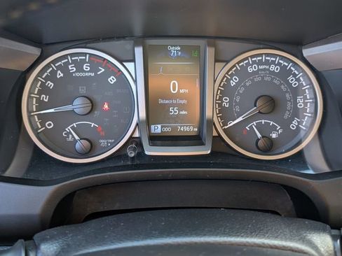 Used 2022 Toyota Tacoma SR5 w/ Technology Package image 25