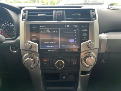 Used 2022 Toyota 4Runner SR5 AWD/4WD image 12