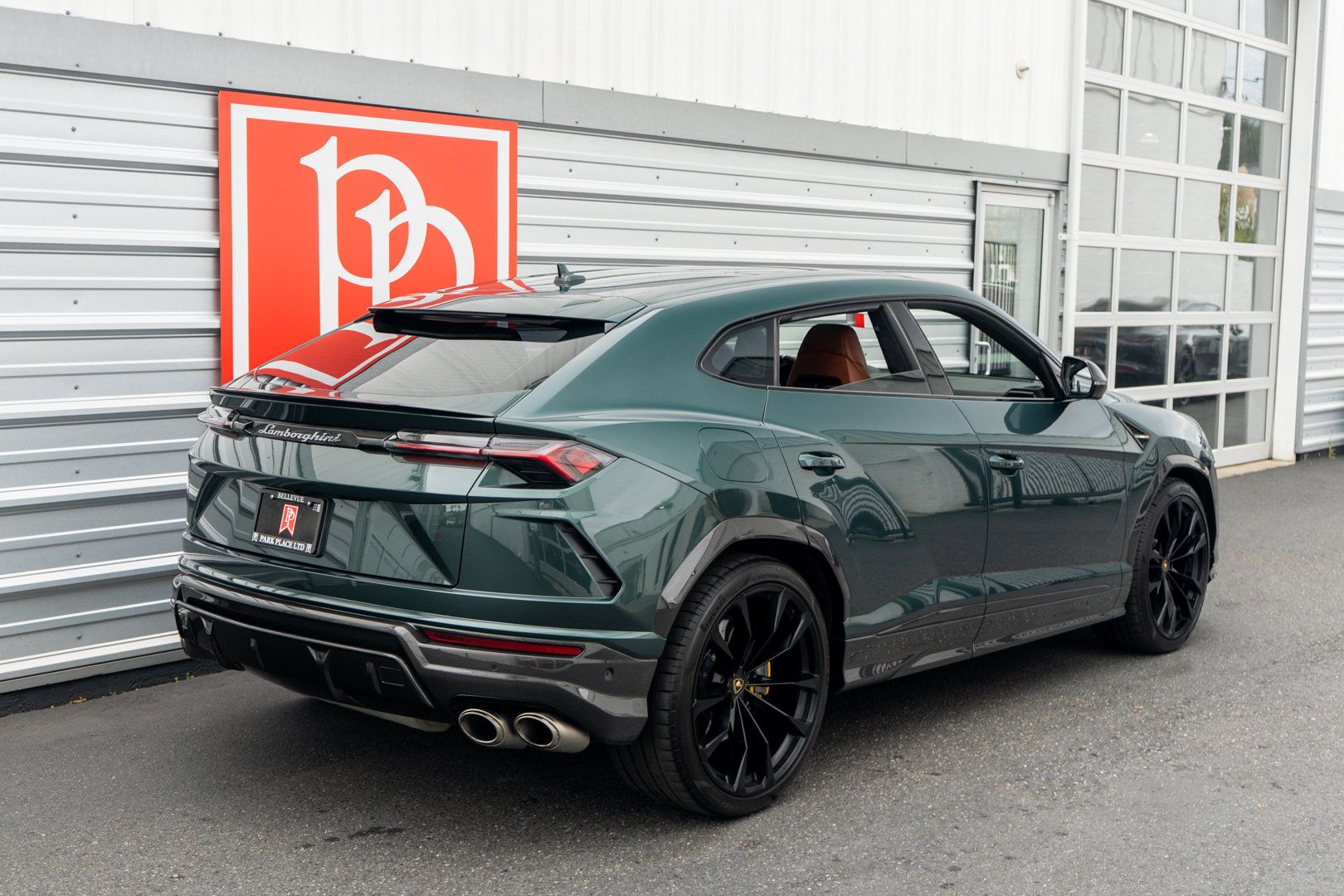 Used 2022 Lamborghini Urus AWD/4WD image 45