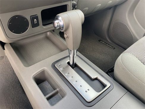 Used 2019 Nissan Frontier SV image 25