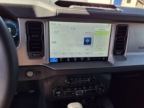 New 2026 Ford Bronco Outer Banks w/ Sasquatch Package AWD/4WD image 13