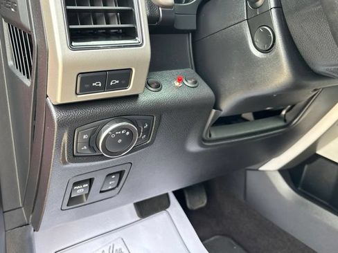 Used 2018 Ford F150 Lariat w/ Equipment Group 502A Luxury AWD/4WD image 22
