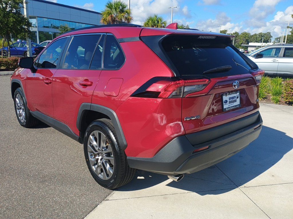 Used 2023 Toyota RAV4 XLE Premium FWD image 7
