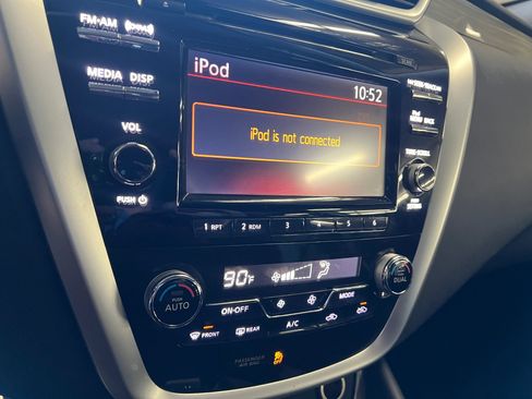 Used 2017 Nissan Murano S AWD/4WD image 18