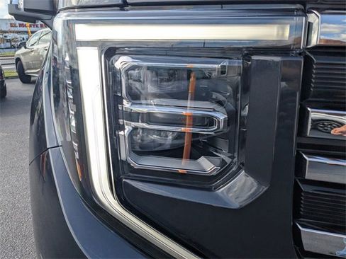 New 2026 GMC Sierra 1500 SLT image 10