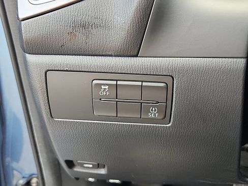 Used 2018 MAZDA MAZDA3 Grand Touring FWD image 28