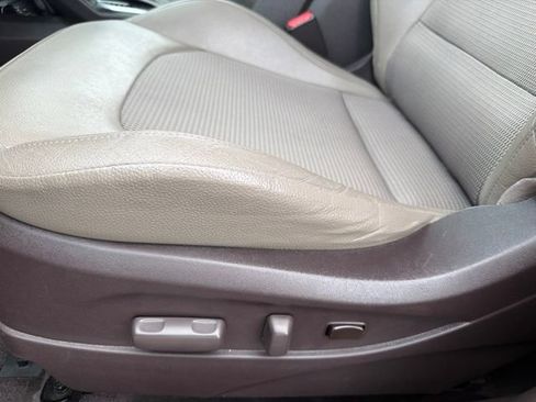 Used 2015 Hyundai Tucson SE FWD image 14