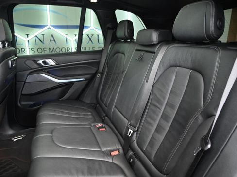 Used 2020 BMW X5 M50i w/ Premium Package AWD/4WD image 37