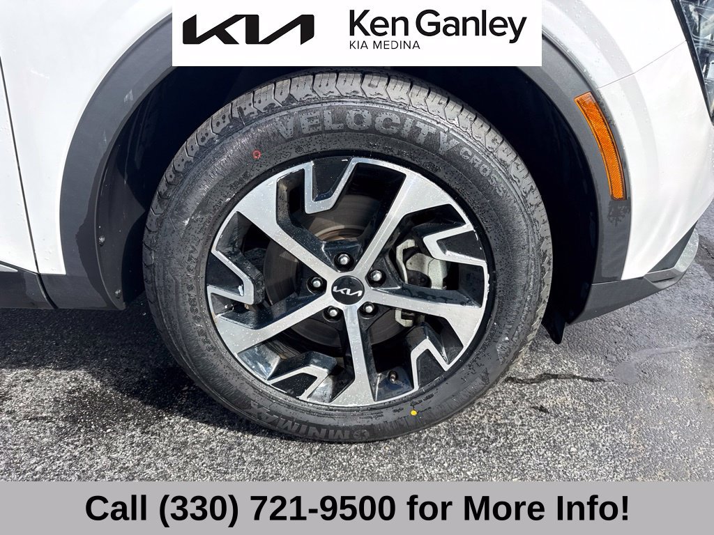 Certified 2024 Kia Sportage EX AWD/4WD image 24