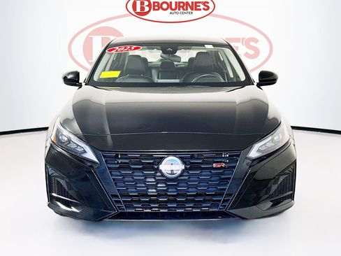 Used 2025 Nissan Altima 2.5 SR image 4