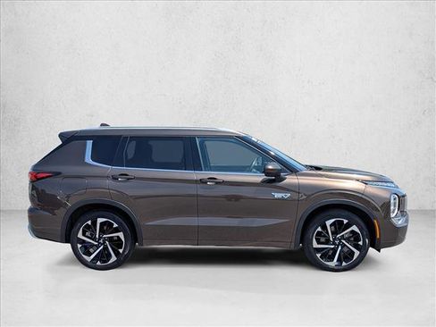 Used 2023 Mitsubishi Outlander SEL AWD/4WD image 4