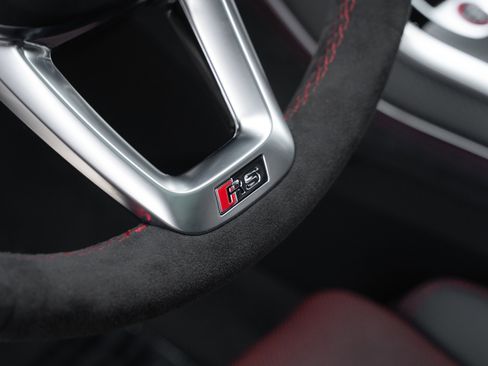 New 2026 Audi RS Q8 performance image 14