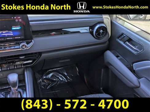 Used 2023 Chevrolet Colorado Z71 w/ Z71 Convenience Package 2 image 17