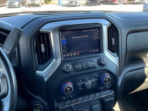 Used 2019 Chevrolet Silverado 1500 RST image 6