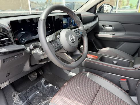 Used 2026 Nissan Kicks SR w/ Cold Weather Package AWD/4WD image 33