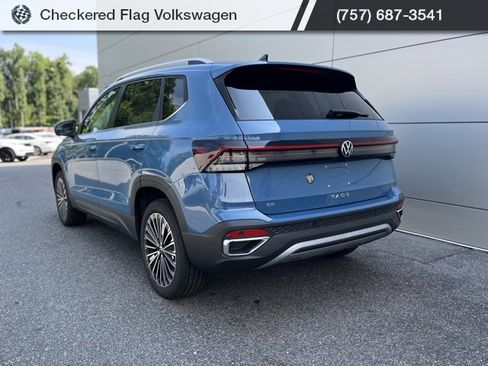 New 2025 Volkswagen Taos SE image 15