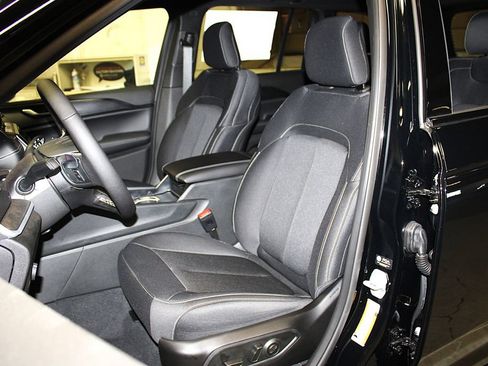 New 2026 Jeep Grand Cherokee Laredo X AWD/4WD image 25