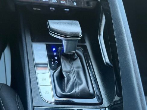 Certified 2022 Hyundai Elantra SEL w/ Convenience Package image 14