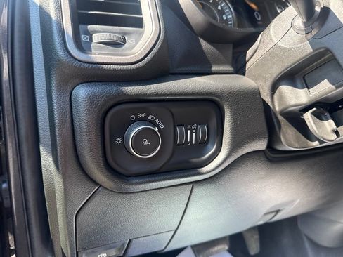 Used 2019 RAM 2500 Tradesman w/ Chrome Appearance Group AWD/4WD image 14