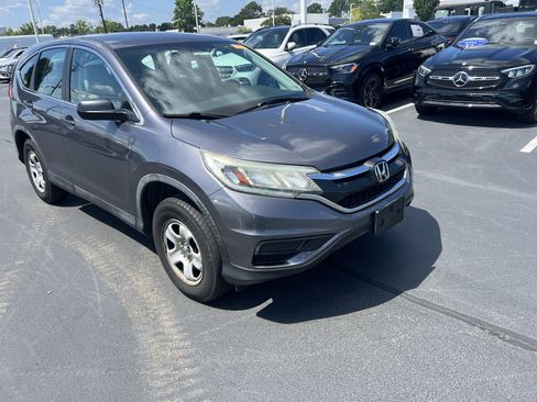 Used 2015 Honda CR-V LX image 2